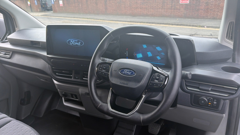 Ford Transit Custom E-320 L1 Rwd 100kW 65kWh H1 Van Limited Auto
